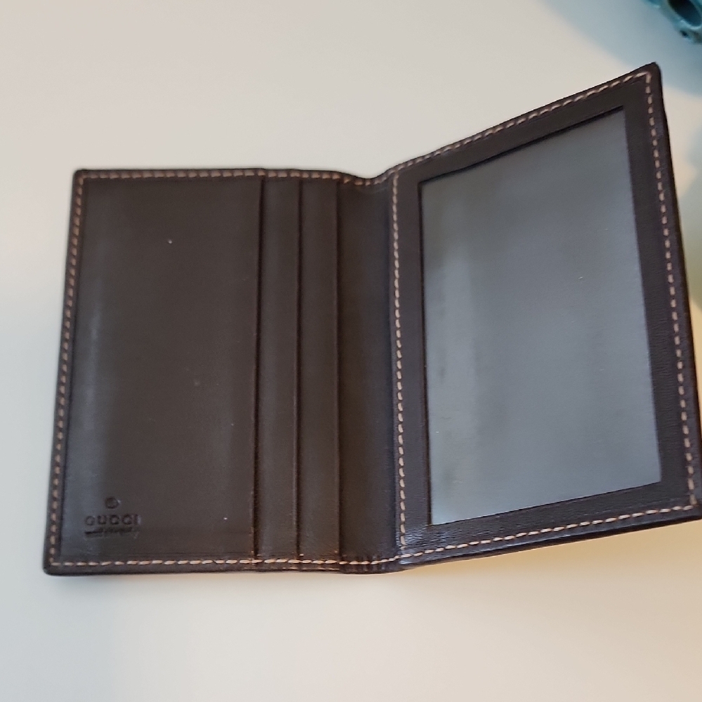 Gucci Brown and Tan Wallet - Picture 7 of 11